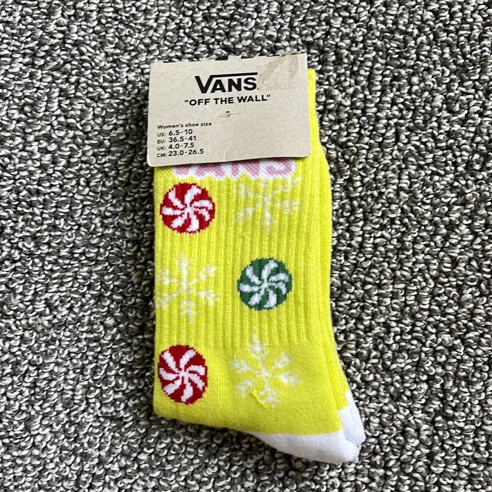 VANS “Off The Wall” Women’s socks
NWT - Picture 11 of 16